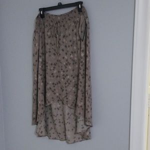 High/low skirt, size XL, tan and pink, NWT